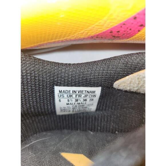 Adidas | Soccer Cleats | Size 6 - Picture 7 of 7